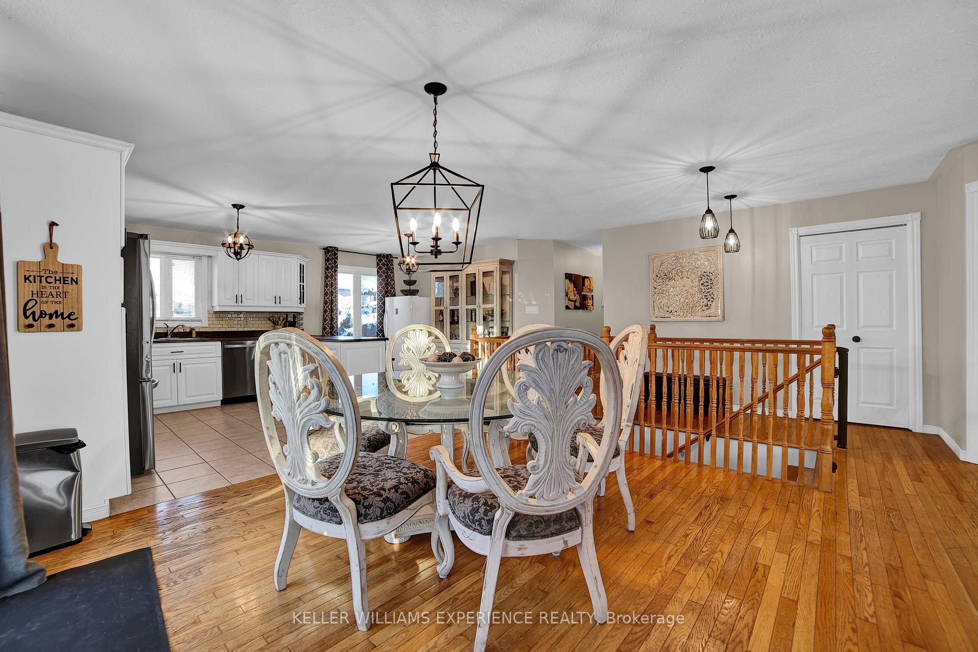 Photo 9 of 24 Graham Street, Springwater, Elmvale — HOMEH