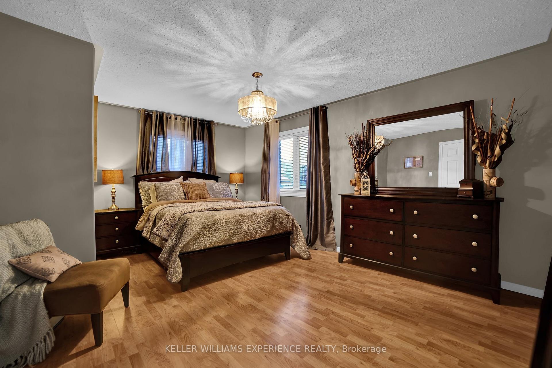 Photo 15 of 24 Graham Street, Springwater, Elmvale — HOMEH
