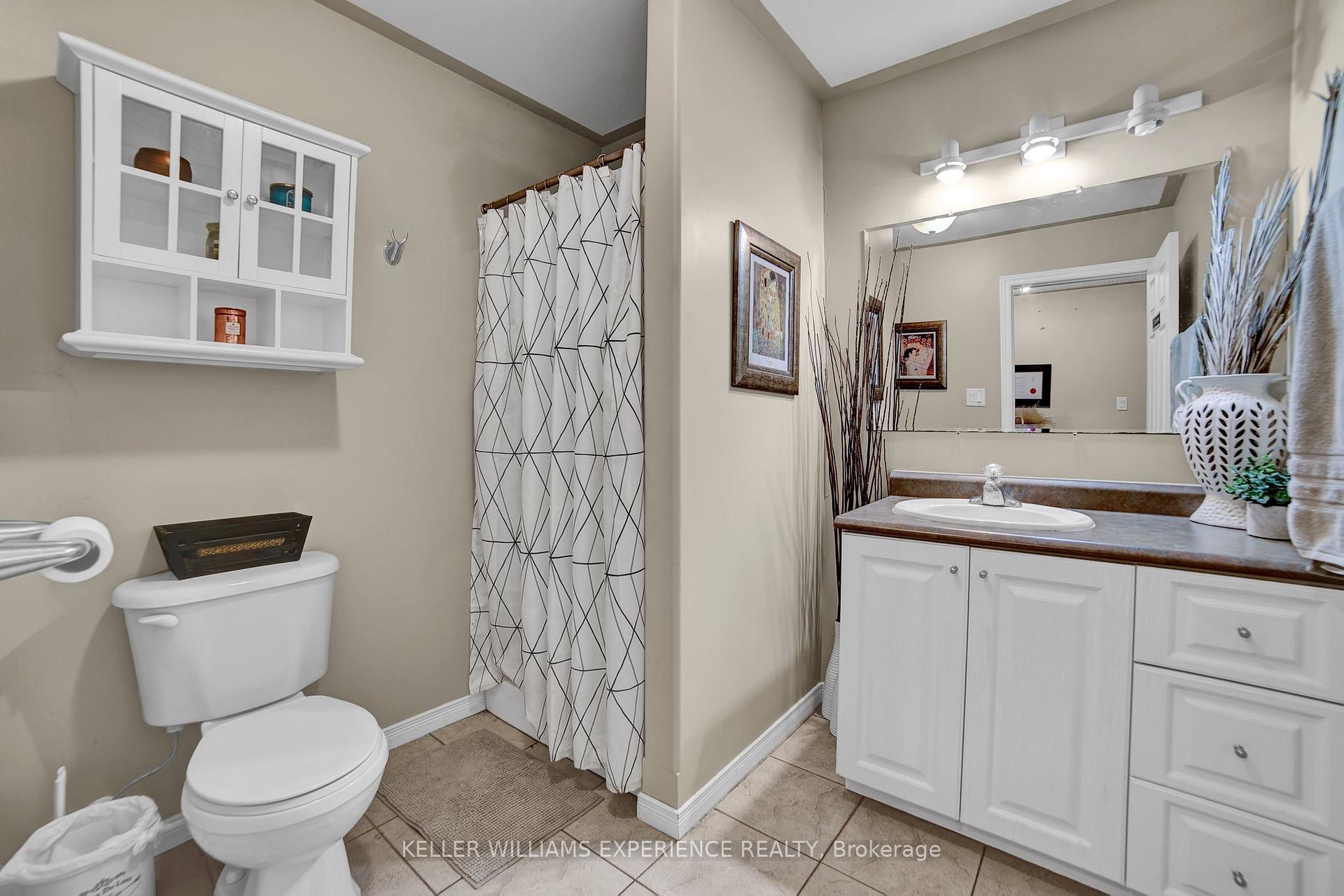 Photo 17 of 24 Graham Street, Springwater, Elmvale — HOMEH