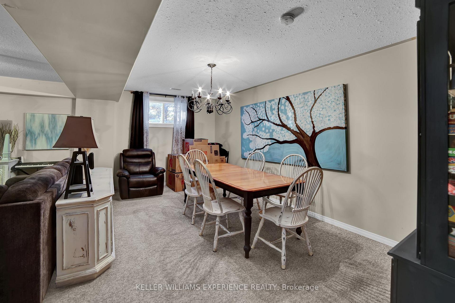 Photo 23 of 24 Graham Street, Springwater, Elmvale — HOMEH