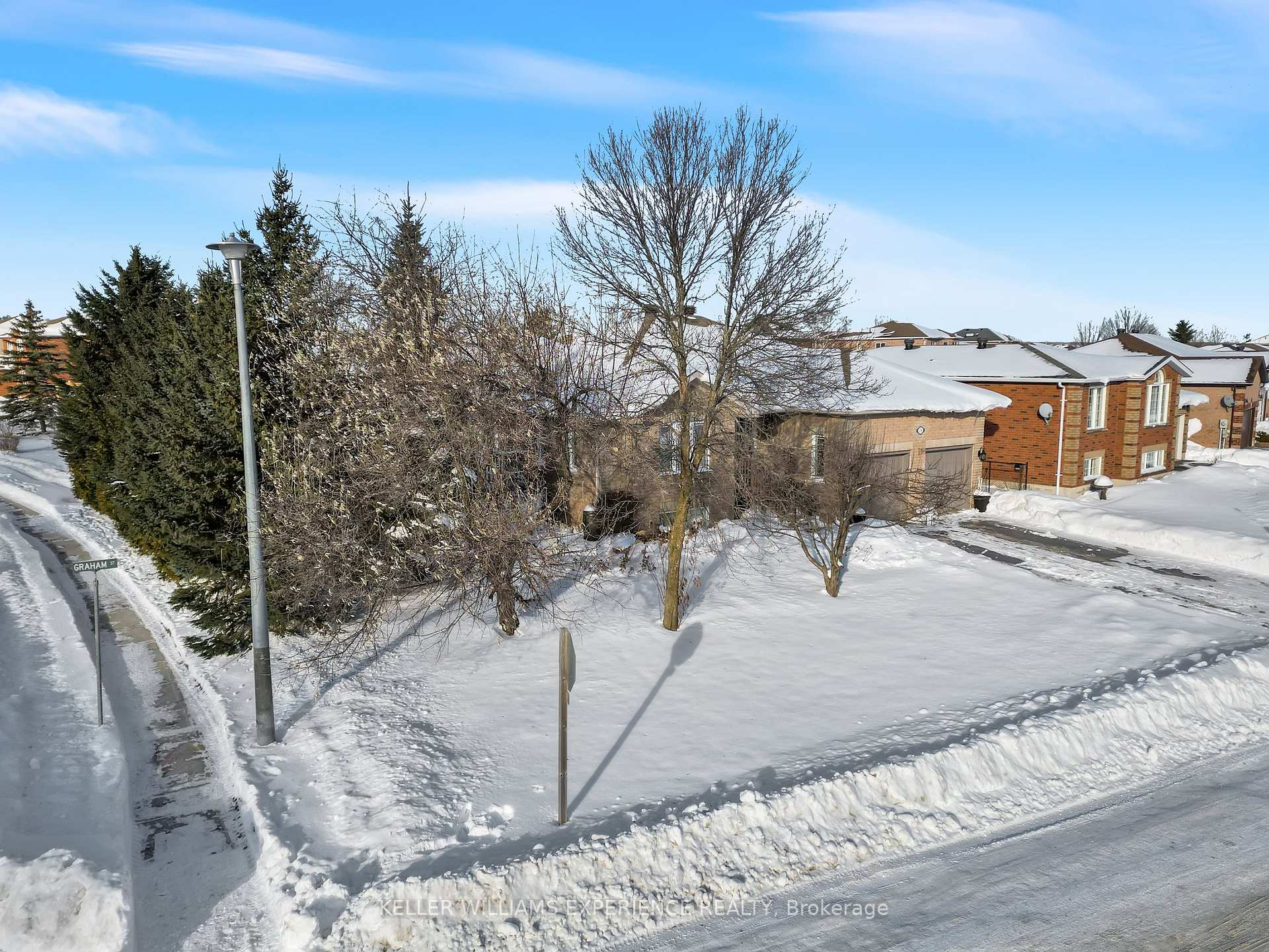 Photo 32 of 24 Graham Street, Springwater, Elmvale — HOMEH