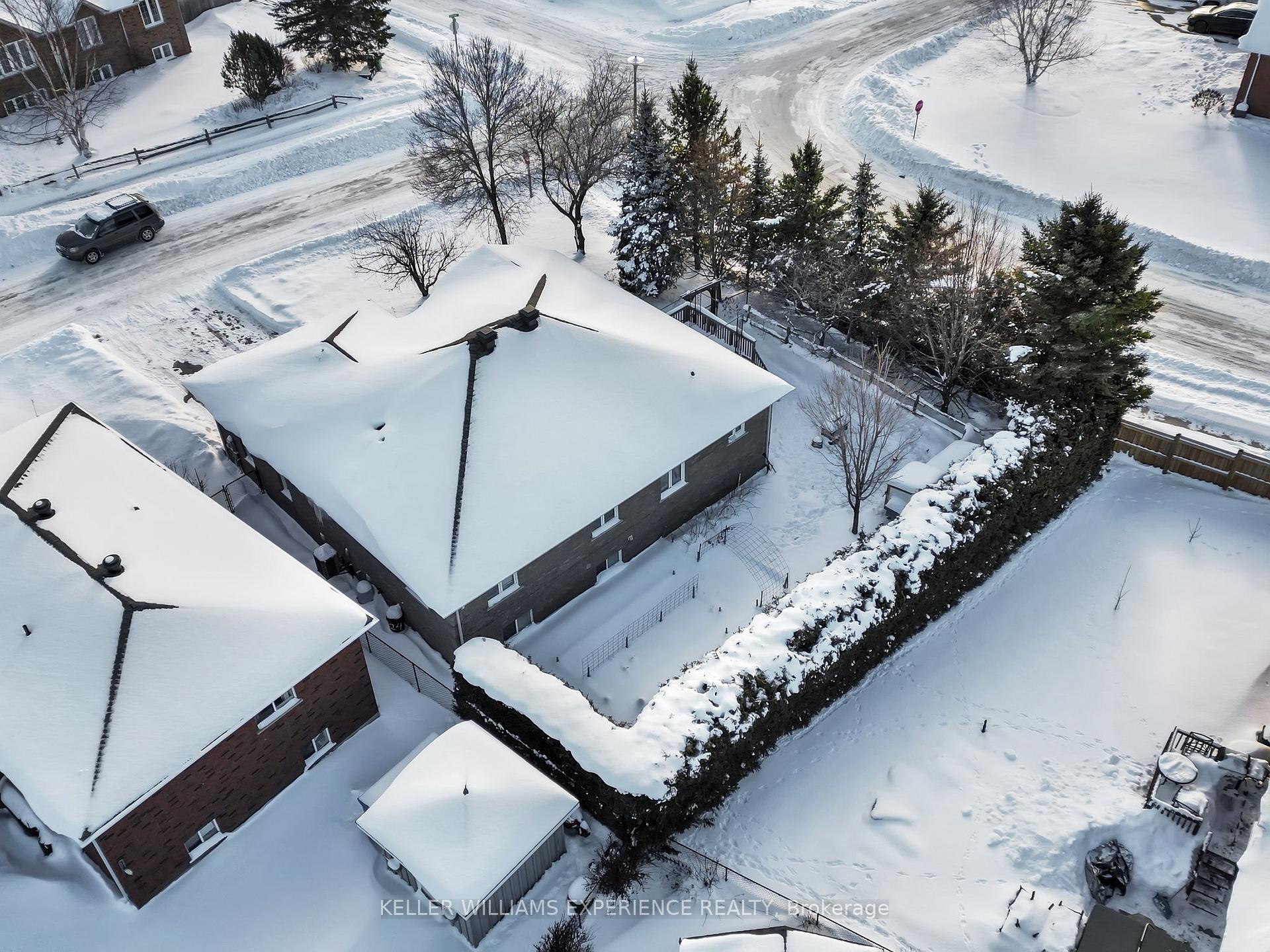 Photo 38 of 24 Graham Street, Springwater, Elmvale — HOMEH