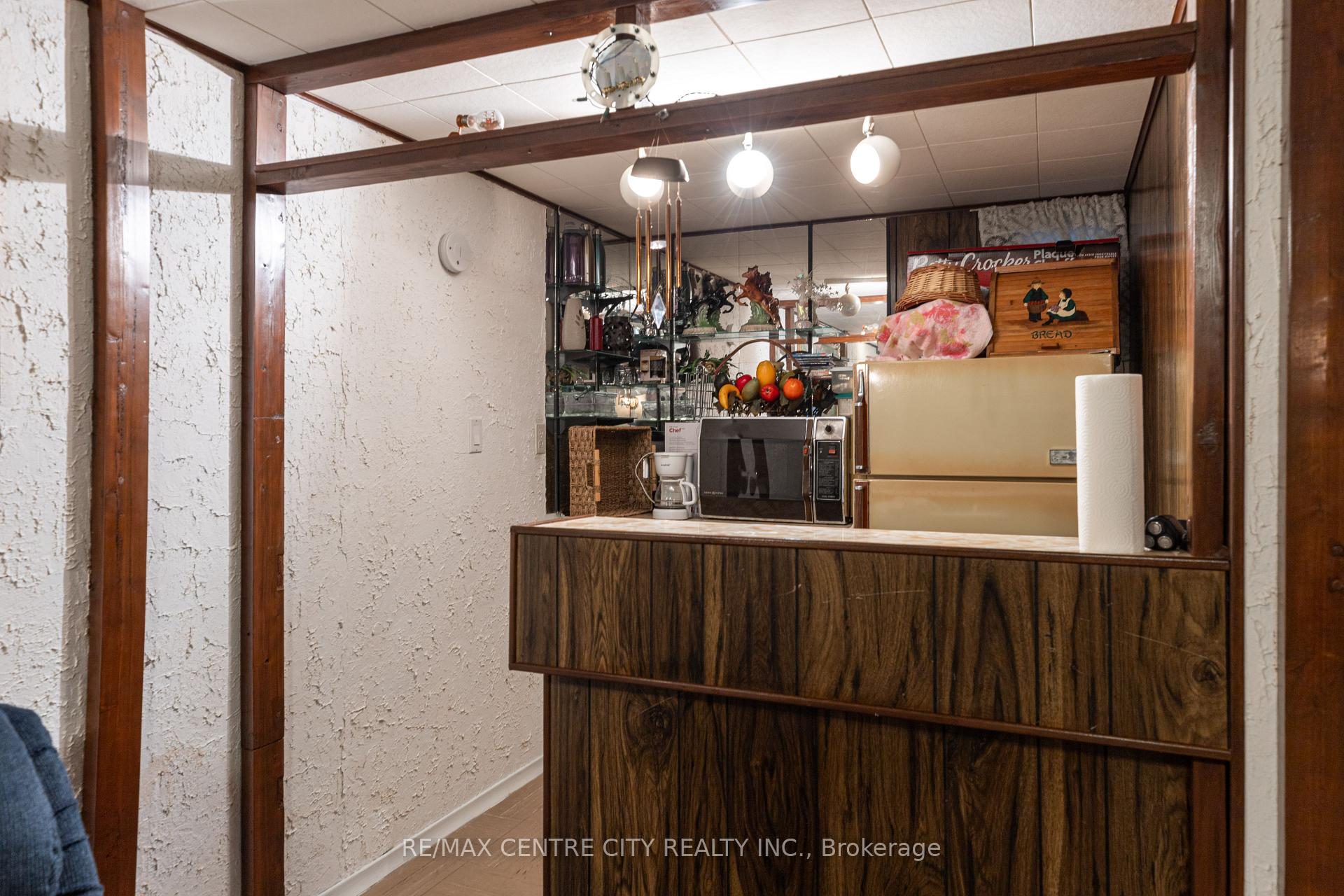 Photo 18 of 20 Caldwell Street, St. Thomas — HOMEH