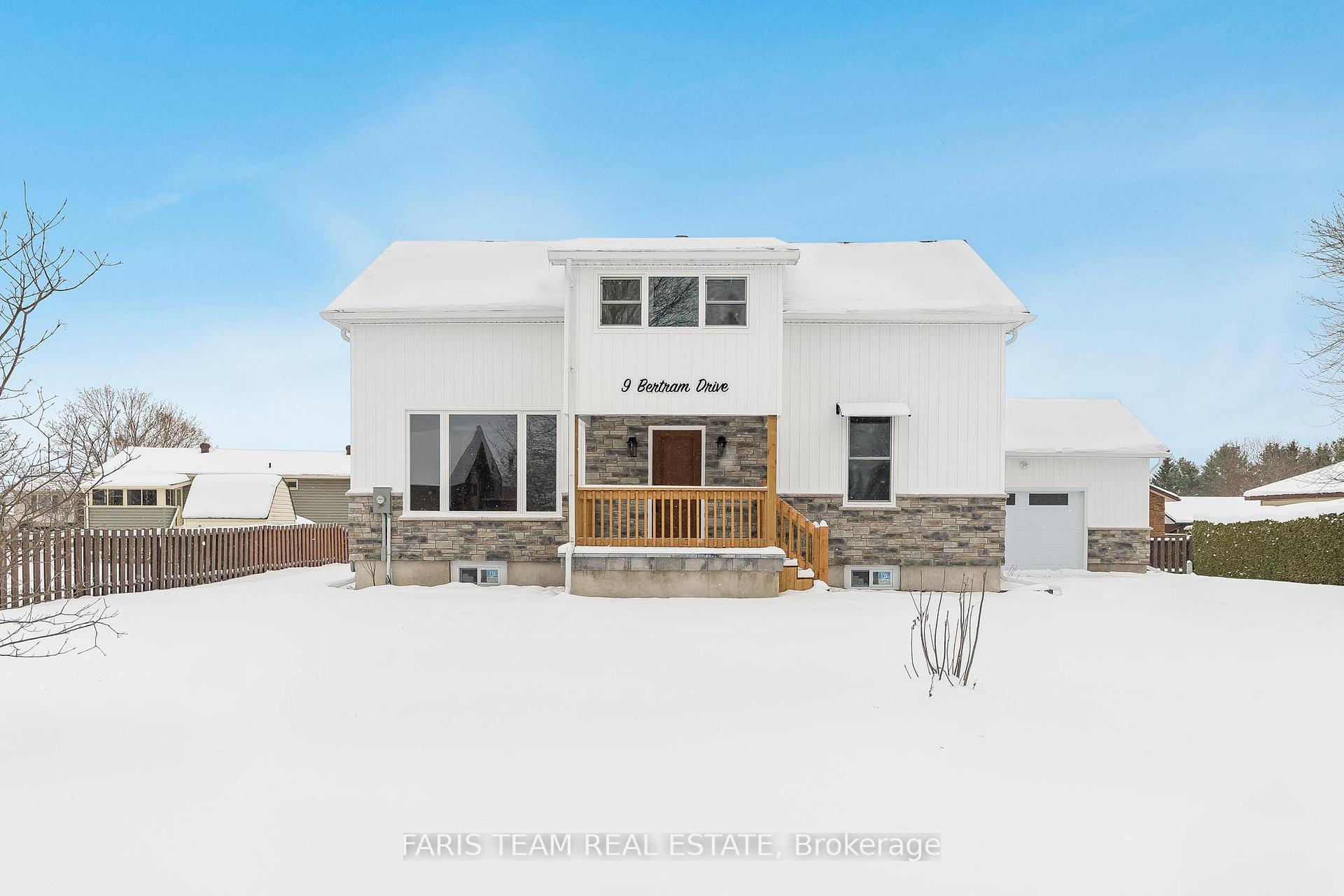 Photo 1 of 9 Bertram Drive, Springwater, Elmvale — HOMEH