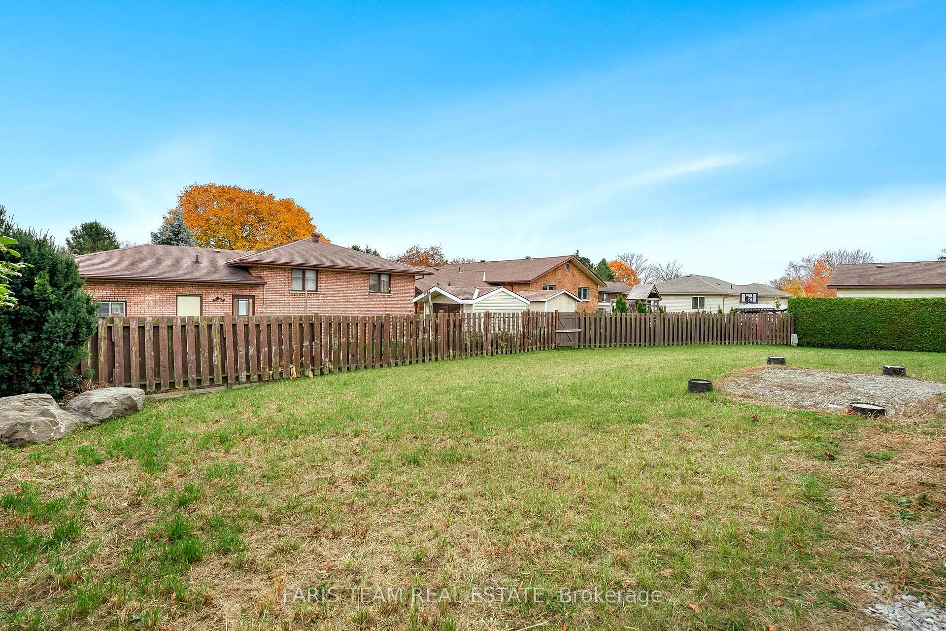 Photo 25 of 9 Bertram Drive, Springwater, Elmvale — HOMEH