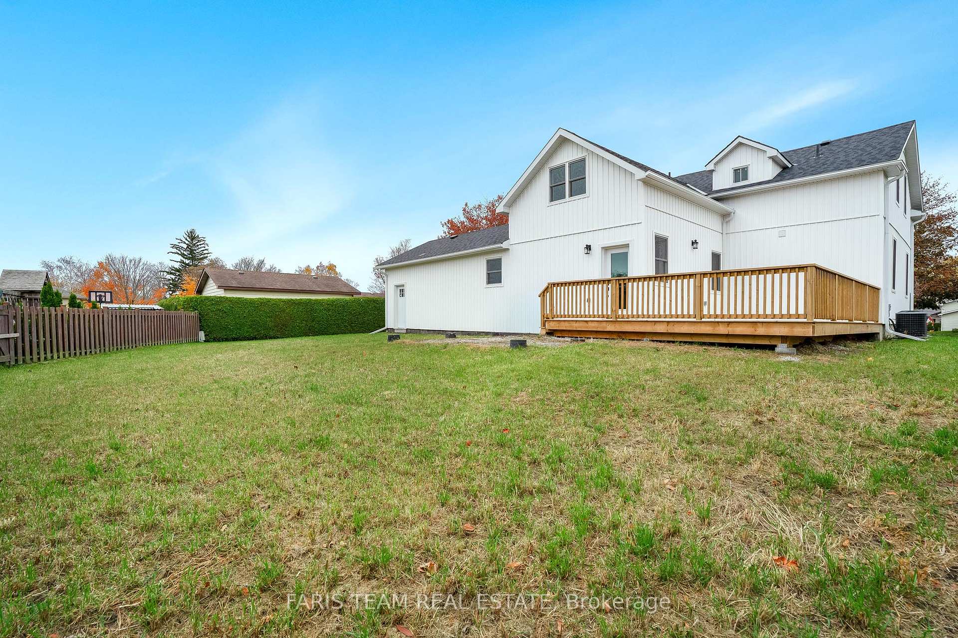 Photo 26 of 9 Bertram Drive, Springwater, Elmvale — HOMEH