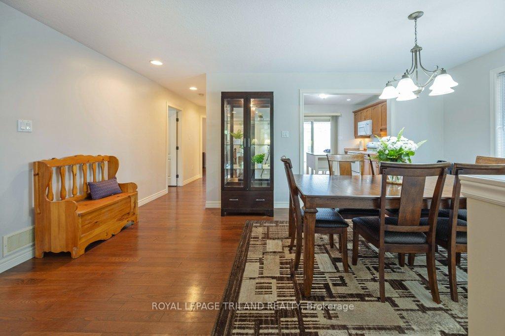 Photo 8 of 106 Hagerman Crescent, St. Thomas — HOMEH