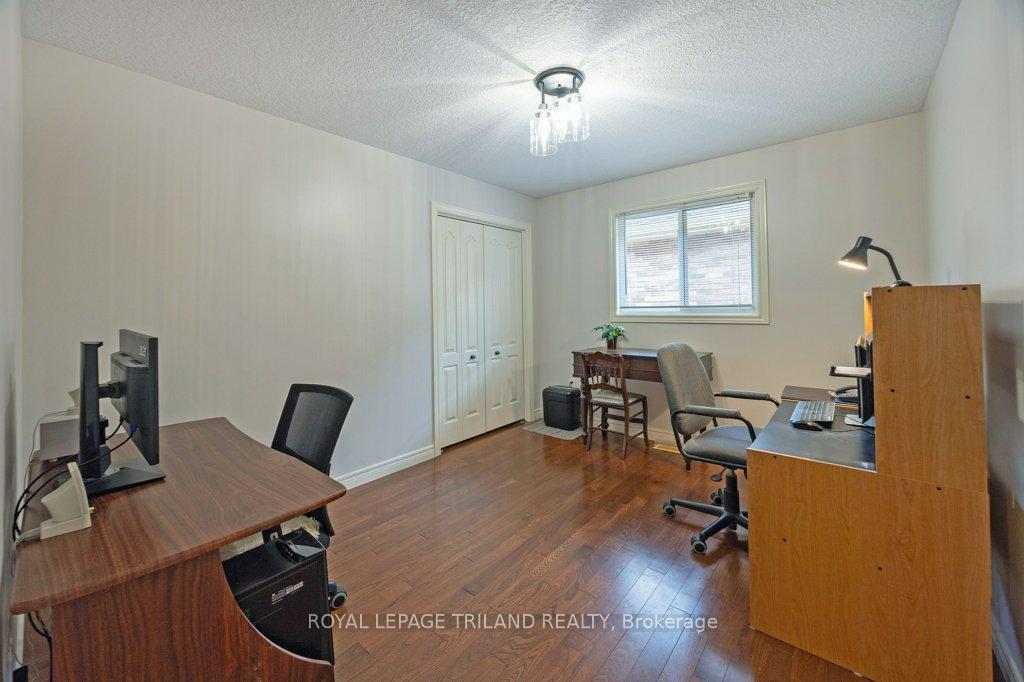 Photo 21 of 106 Hagerman Crescent, St. Thomas — HOMEH