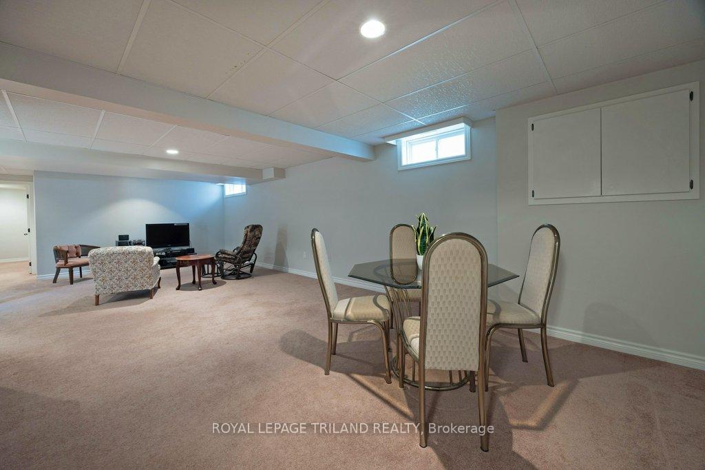 Photo 23 of 106 Hagerman Crescent, St. Thomas — HOMEH