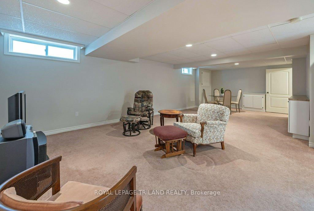 Photo 28 of 106 Hagerman Crescent, St. Thomas — HOMEH