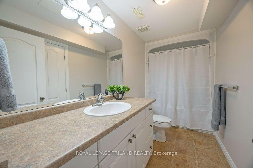 Photo 29 of 106 Hagerman Crescent, St. Thomas — HOMEH