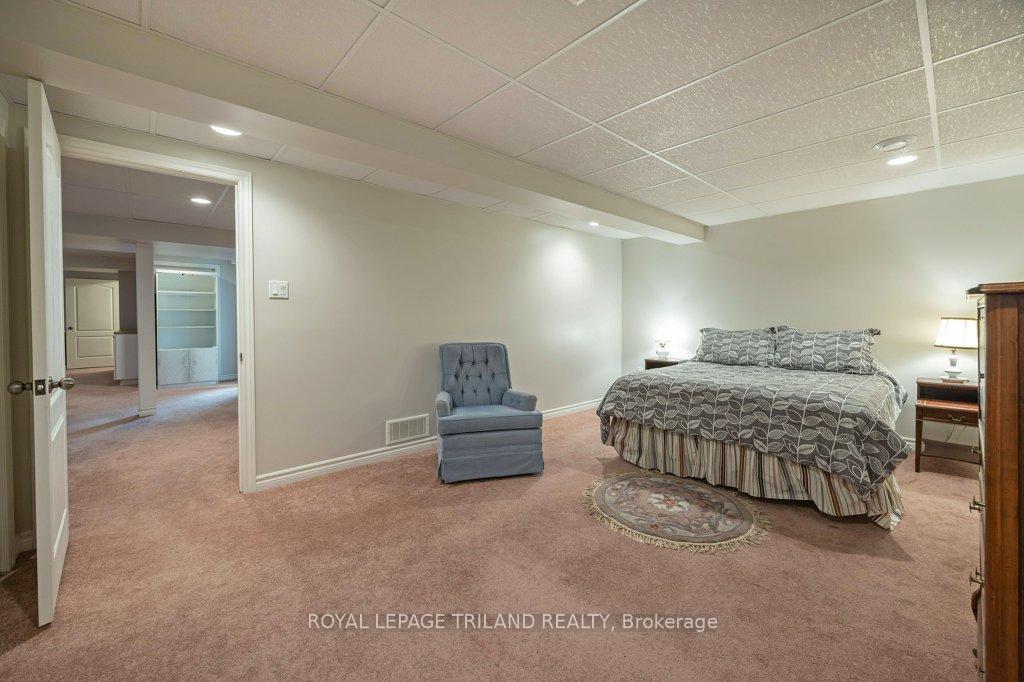 Photo 31 of 106 Hagerman Crescent, St. Thomas — HOMEH