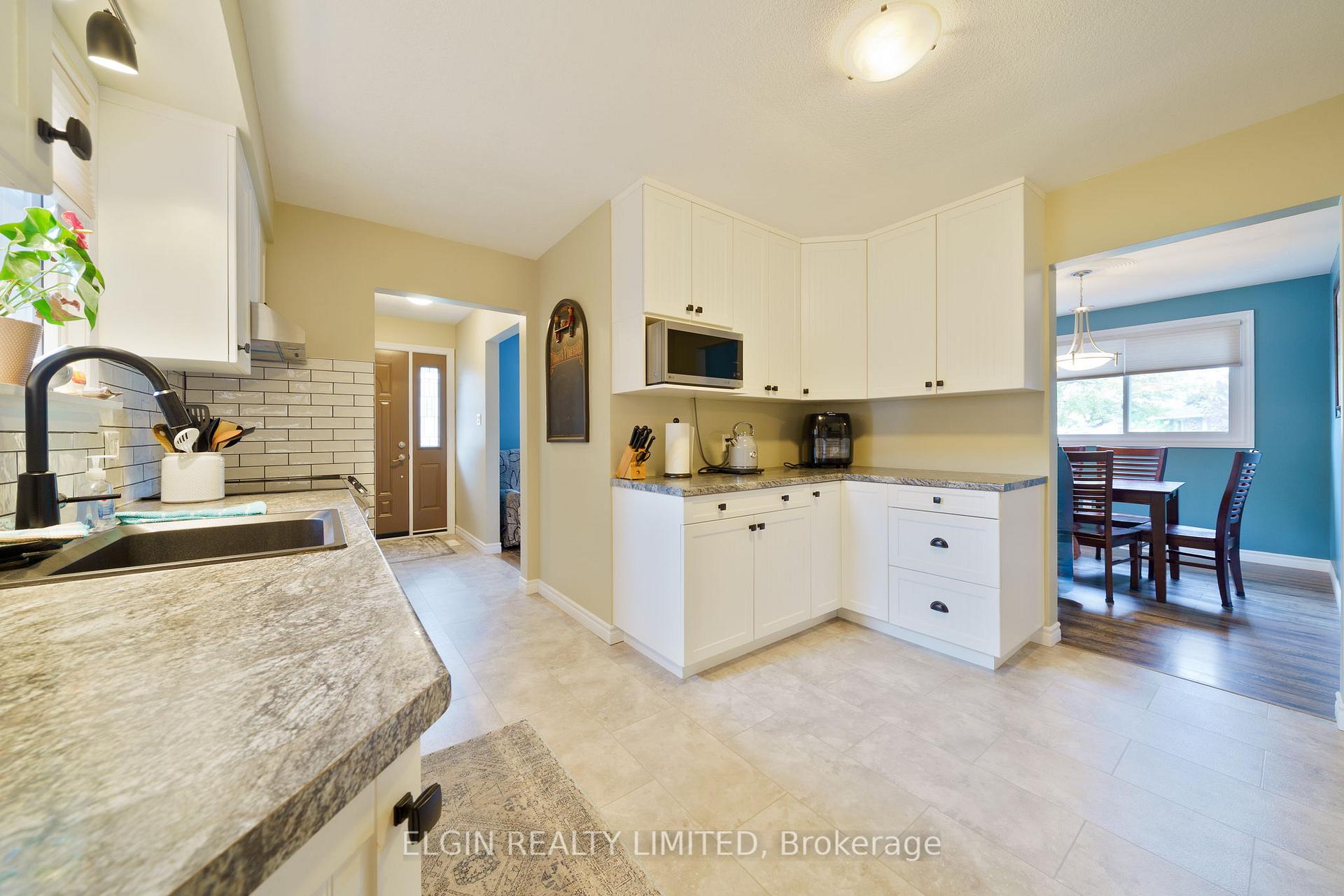 Photo 8 of 10 Gustin Place, St. Thomas — HOMEH