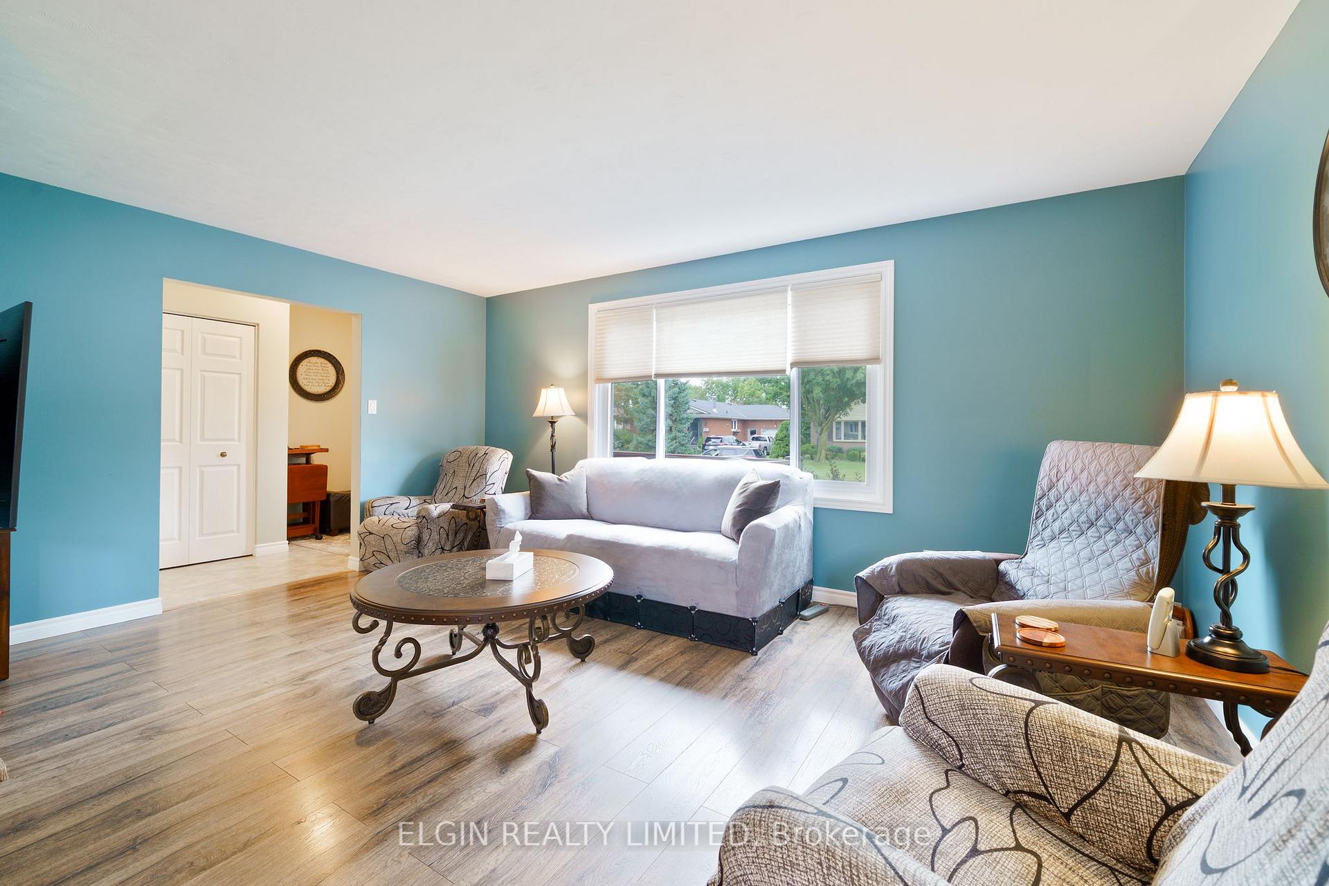 Photo 12 of 10 Gustin Place, St. Thomas — HOMEH