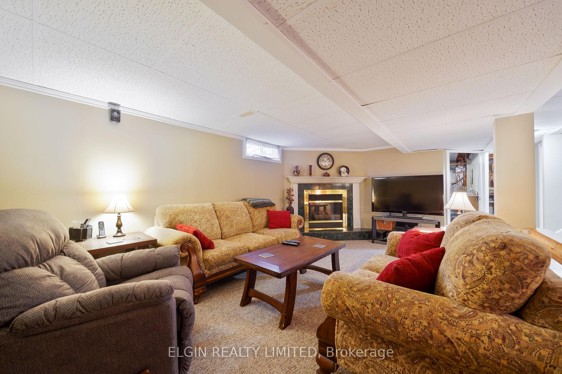 Photo 22 of 10 Gustin Place, St. Thomas — HOMEH