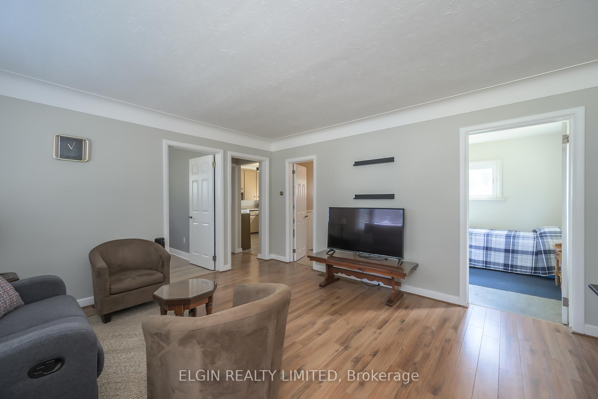 Photo 12 of 8 Wilson Avenue, St. Thomas — HOMEH