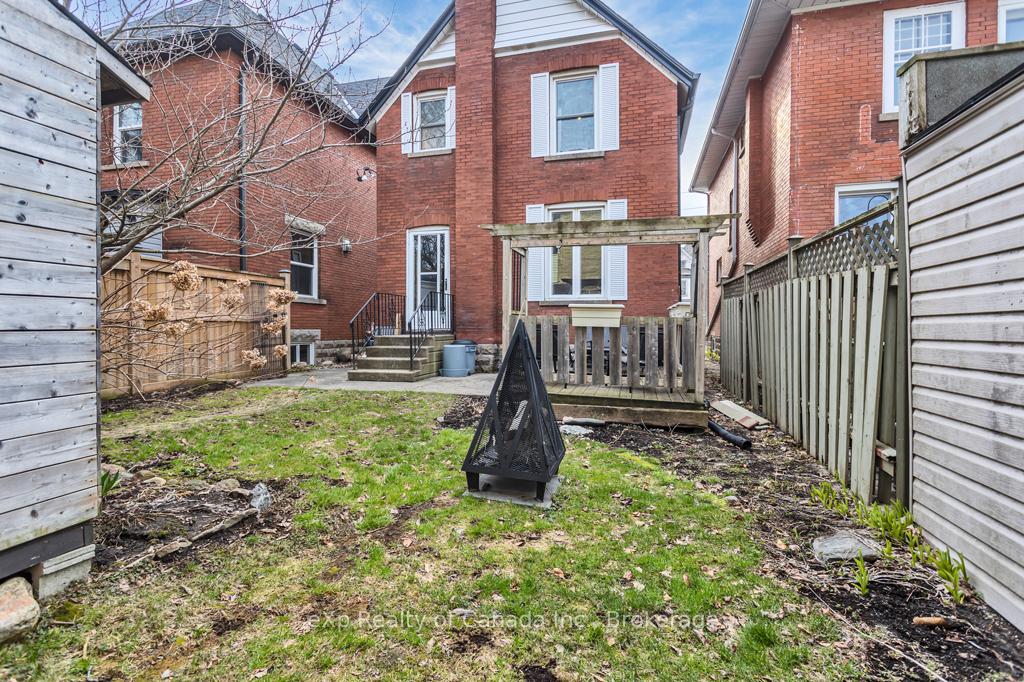 Photo 5 of 81 Elgin Street, St. Thomas — HOMEH