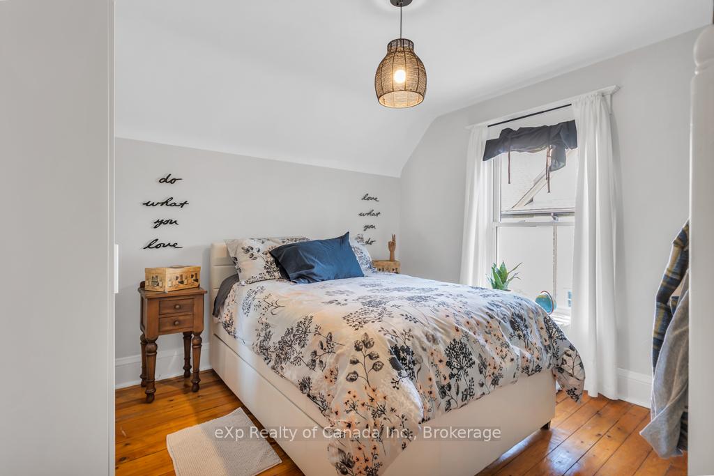 Photo 23 of 81 Elgin Street, St. Thomas — HOMEH