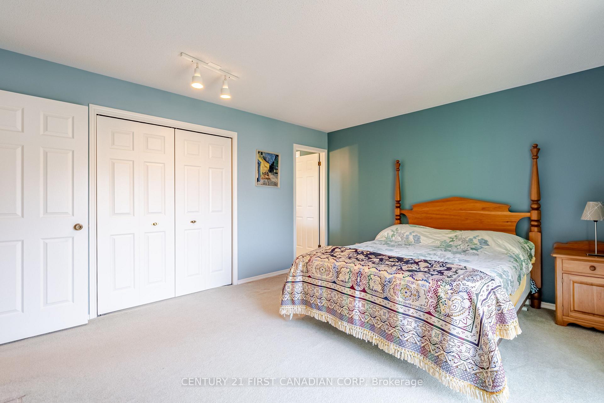 Photo 22 of 19 Farmington Drive, St. Thomas — HOMEH