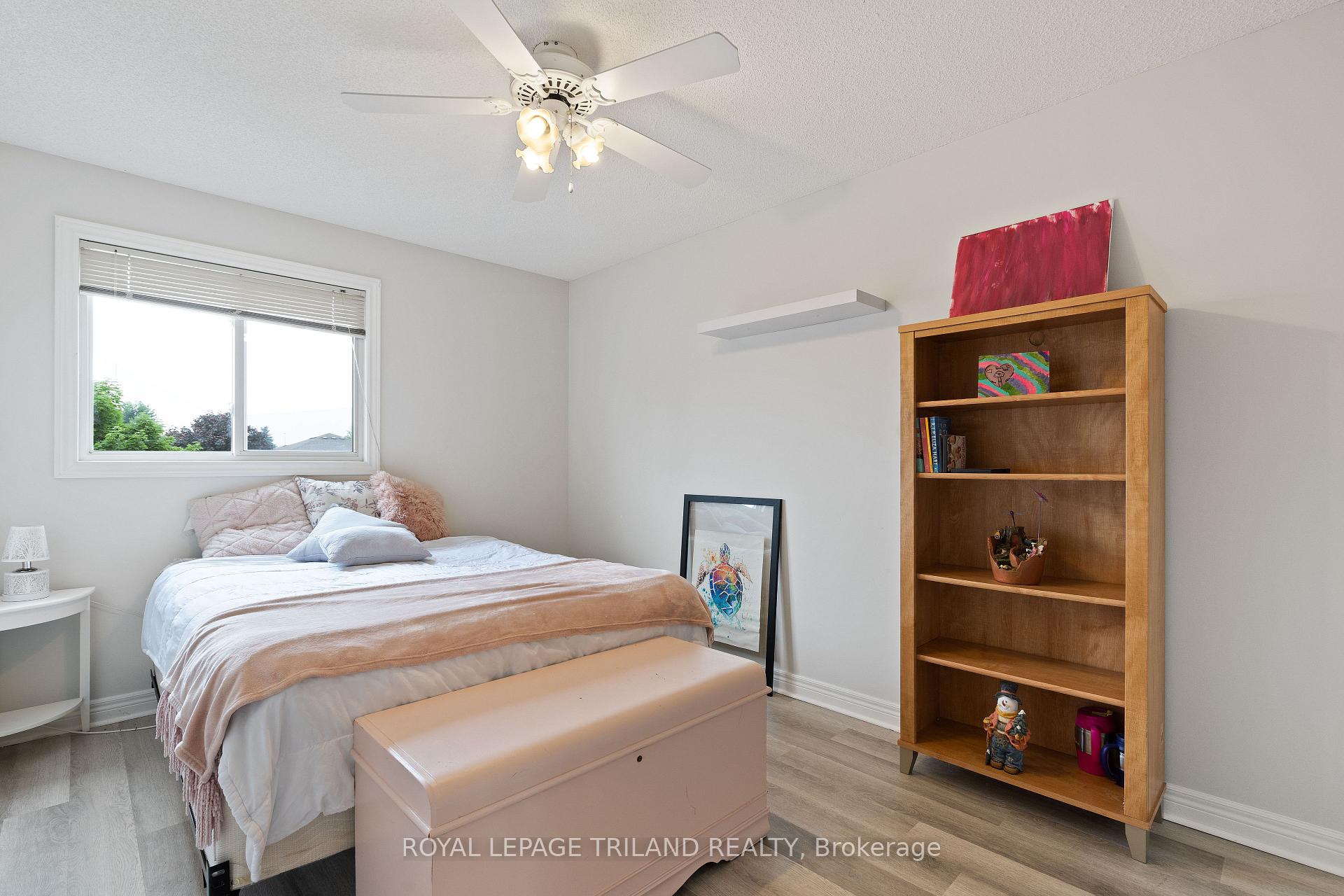 Photo 22 of 47 Carrie Crescent, St. Thomas — HOMEH