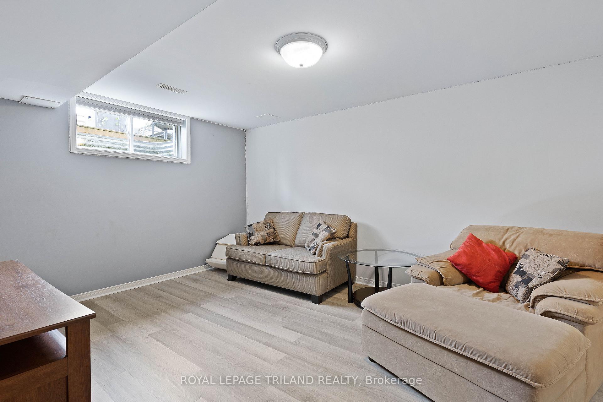 Photo 30 of 47 Carrie Crescent, St. Thomas — HOMEH