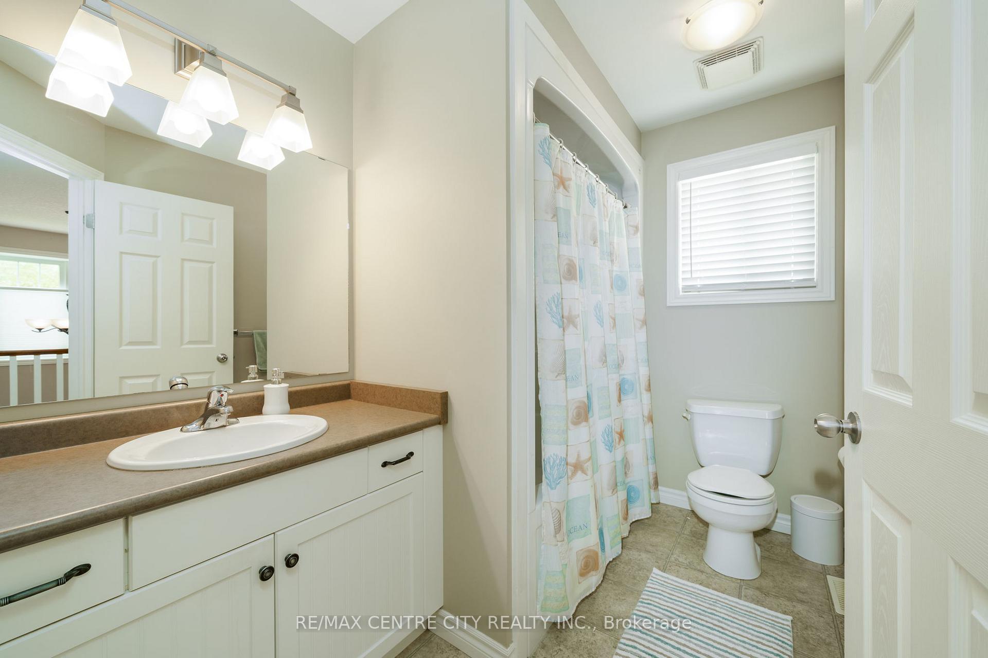 Photo 20 of 8 Fenwick Court, St. Thomas — HOMEH