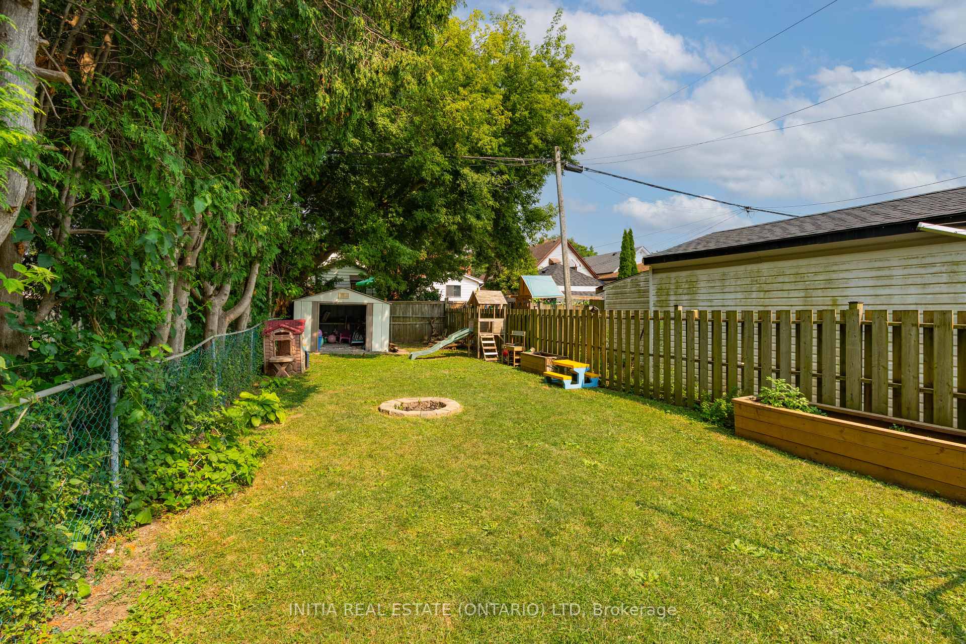 Photo 33 of 73 Flora Street, St. Thomas — HOMEH