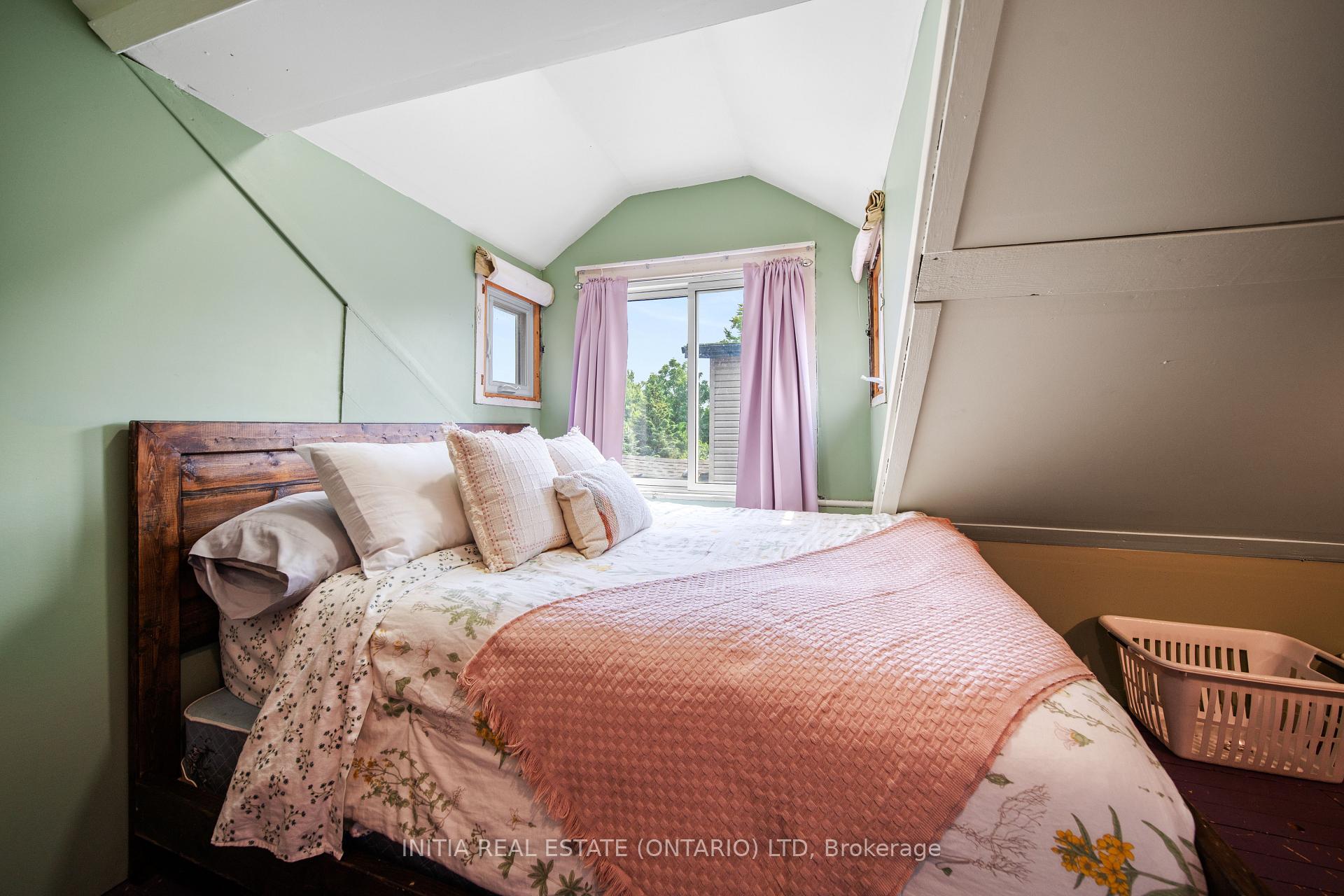 Photo 72 of 73 Flora Street, St. Thomas — HOMEH