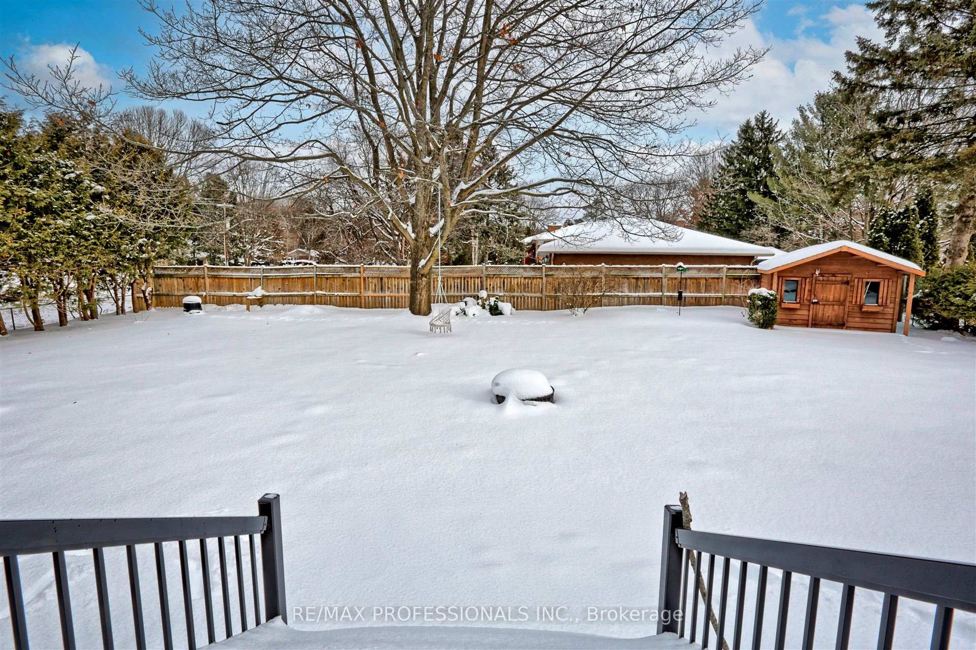 Photo 26 of 2 Green Pine Avenue, Springwater, Midhurst — HOMEH