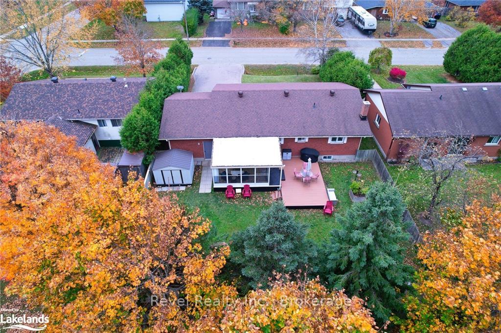 Photo 26 of 29 Shaw Street, Springwater, Elmvale — HOMEH