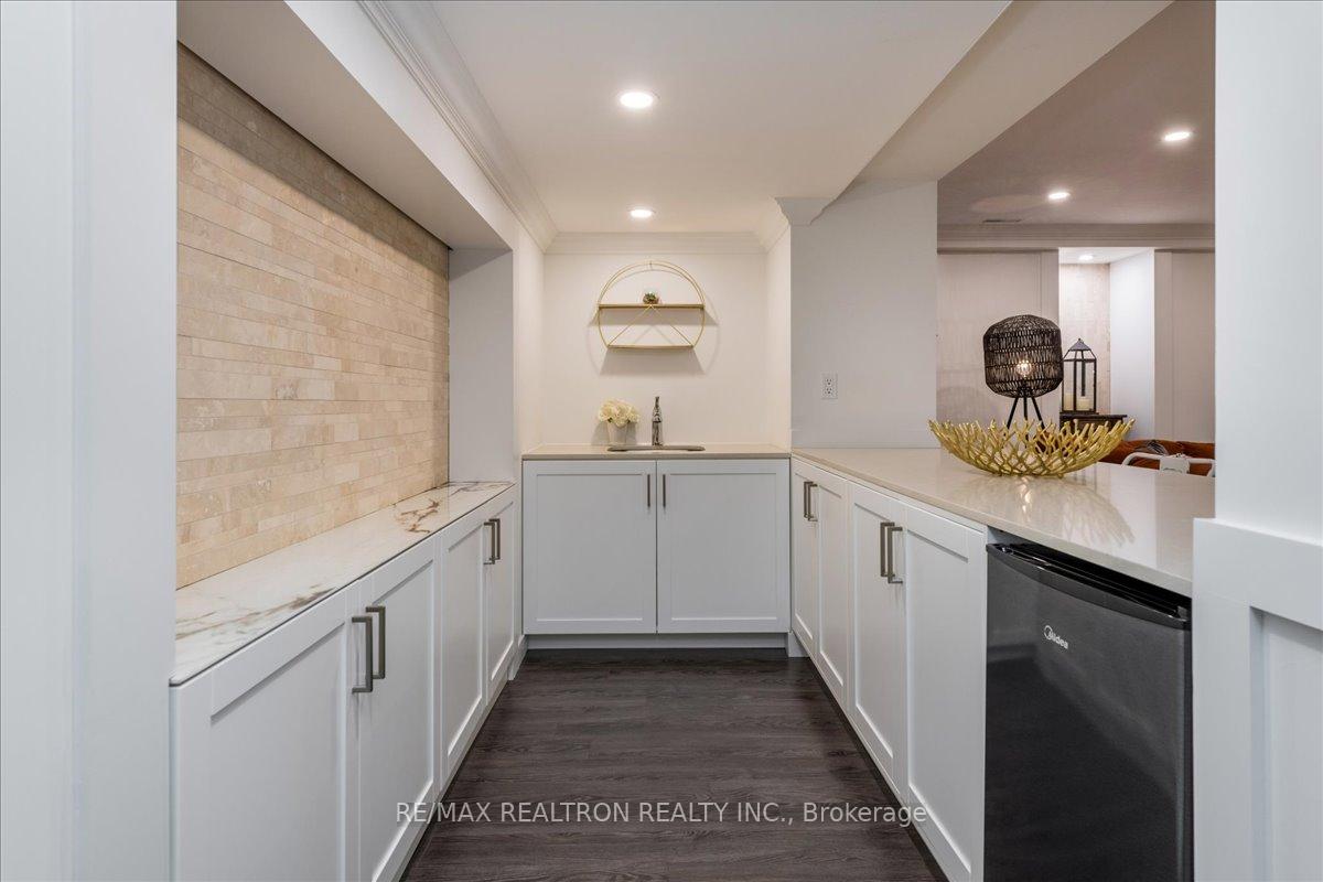 Photo 6 of 19 Rugman Crescent, Springwater, Centre Vespra — HOMEH