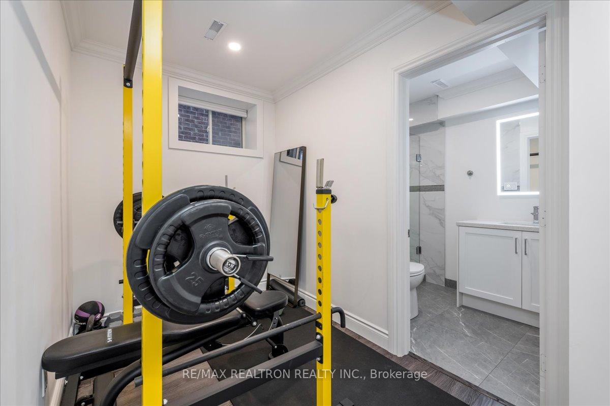 Photo 7 of 19 Rugman Crescent, Springwater, Centre Vespra — HOMEH