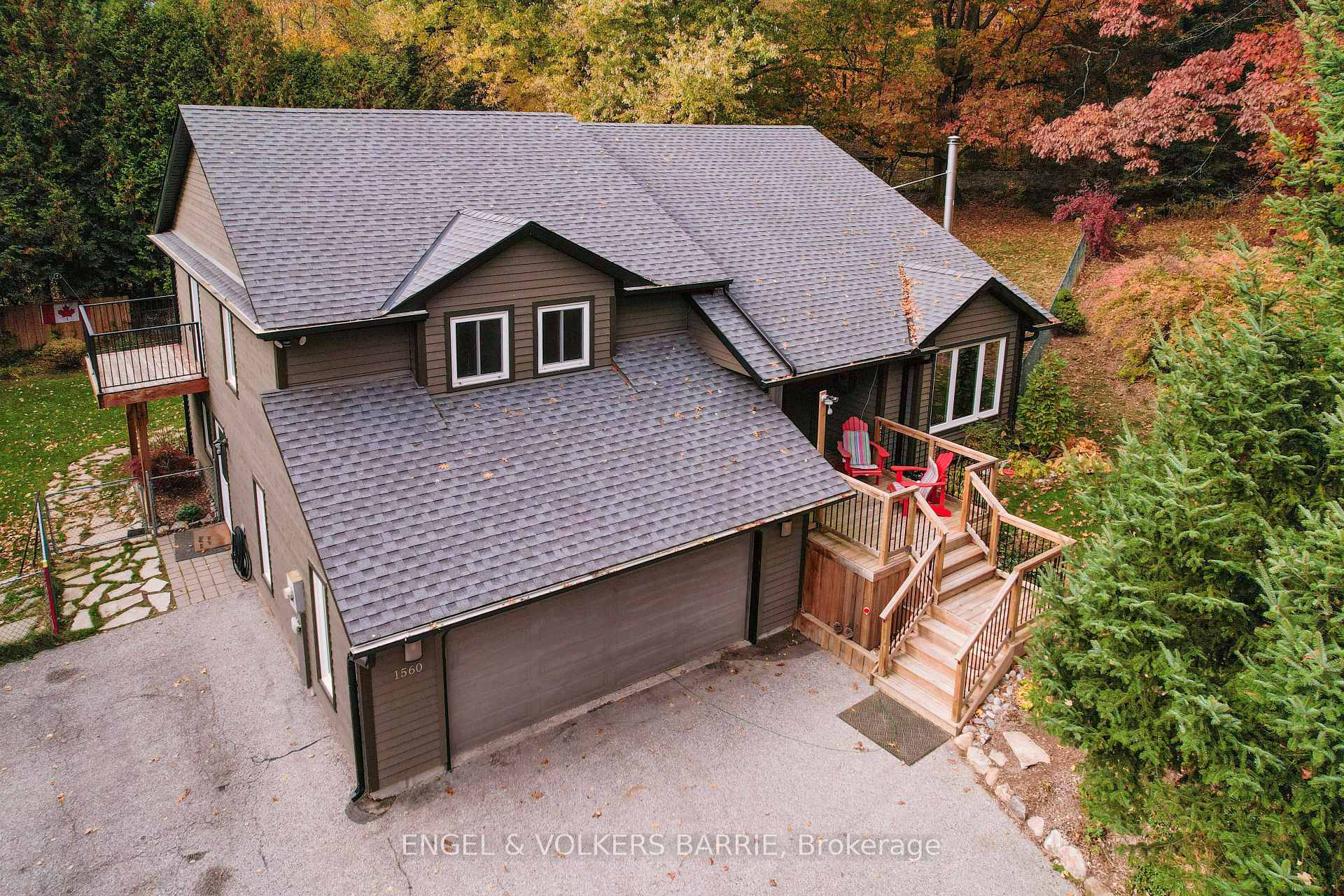 Photo 2 of 1560 Wilson Drive, Springwater, Anten Mills — HOMEH