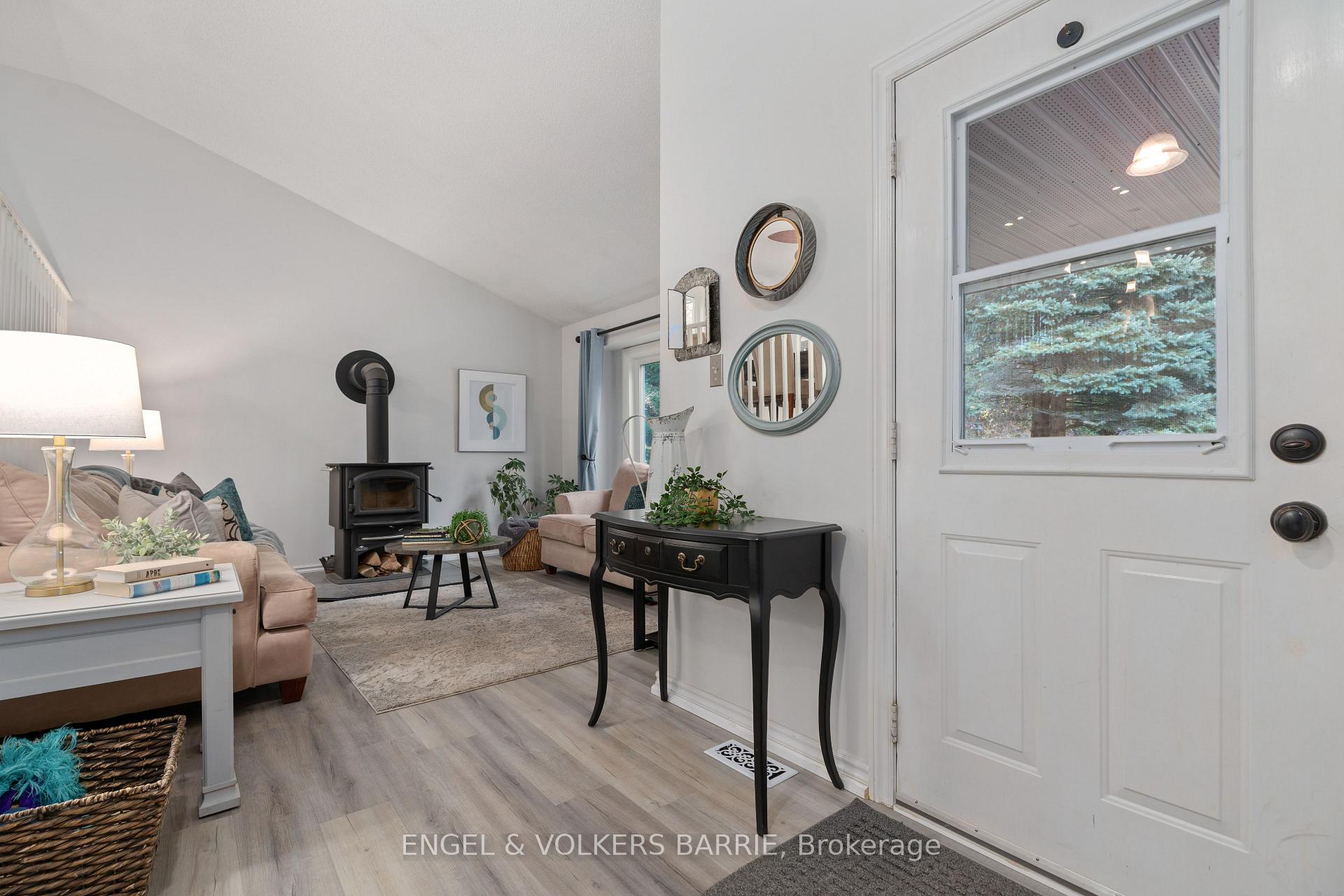 Photo 5 of 1560 Wilson Drive, Springwater, Anten Mills — HOMEH