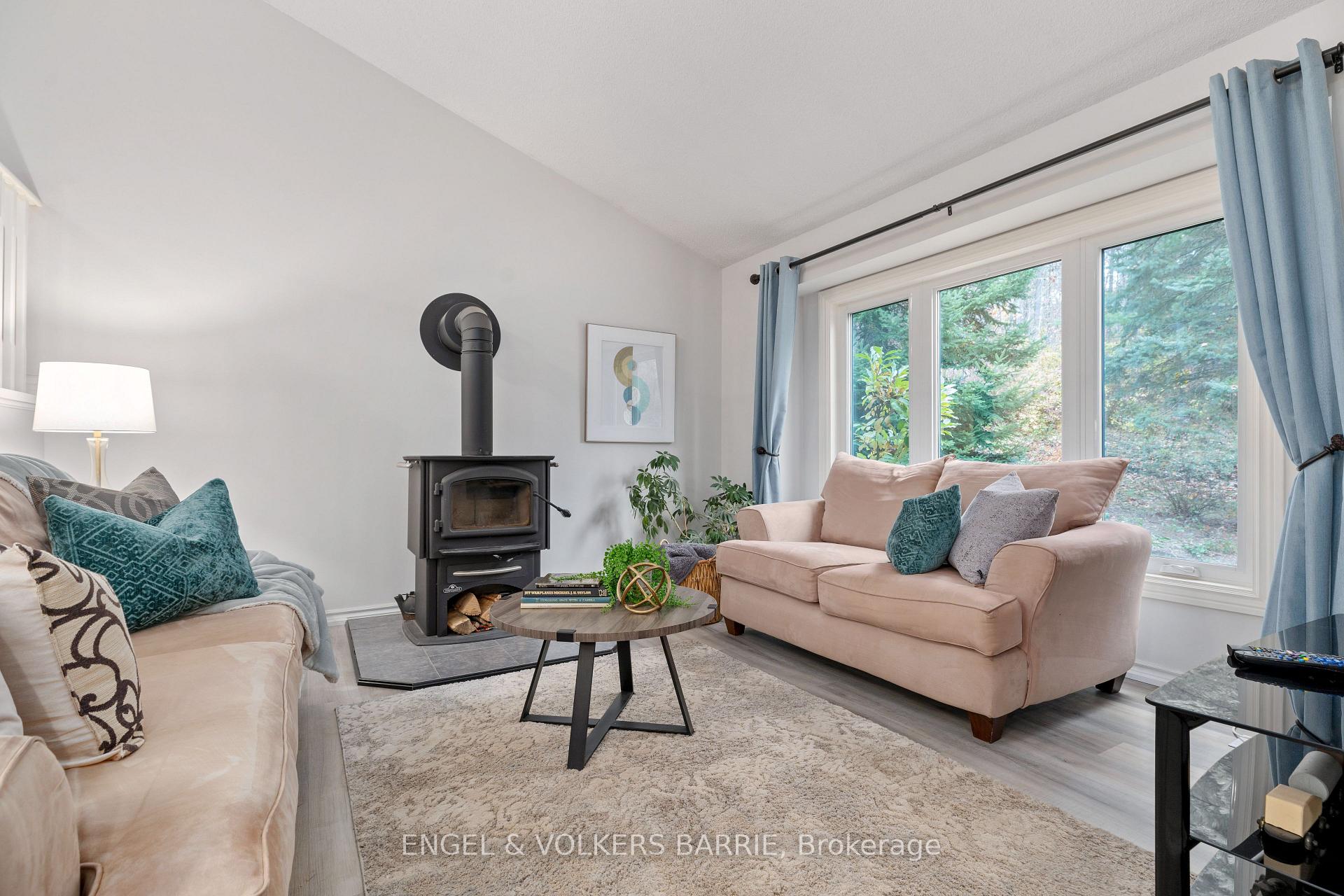 Photo 7 of 1560 Wilson Drive, Springwater, Anten Mills — HOMEH