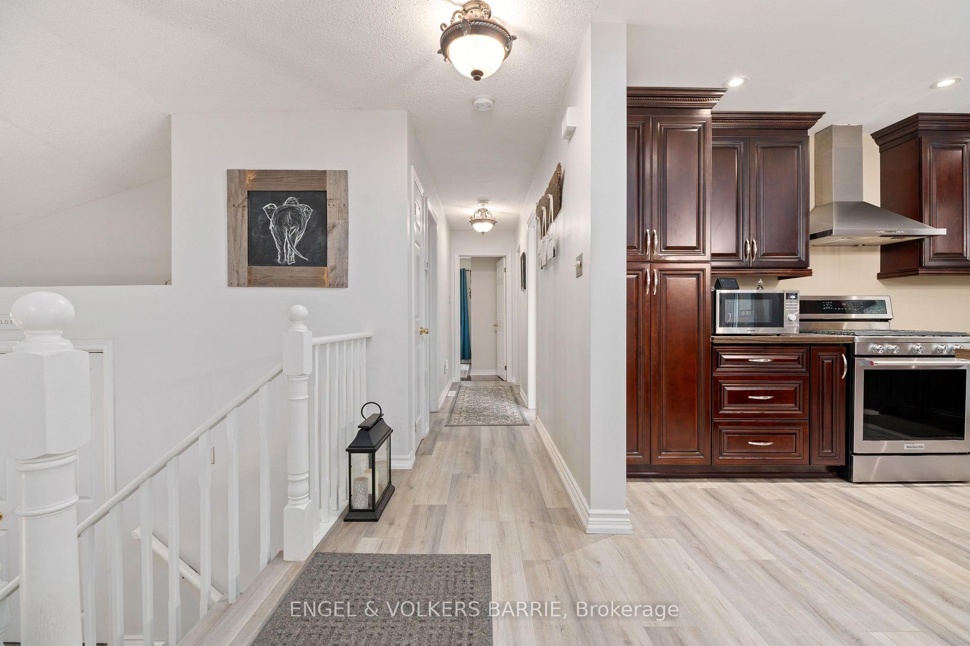 Photo 8 of 1560 Wilson Drive, Springwater, Anten Mills — HOMEH