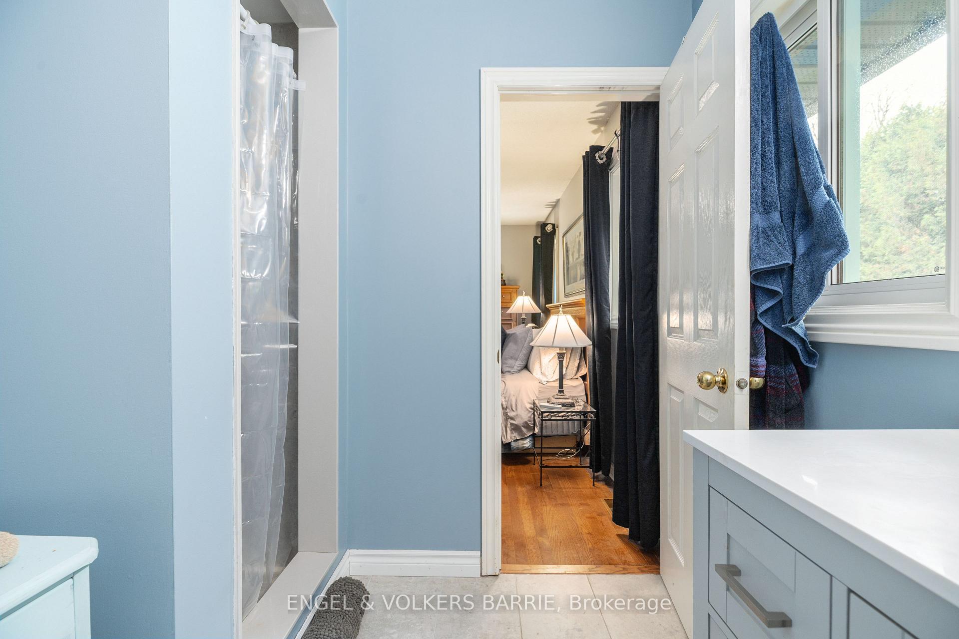 Photo 19 of 1560 Wilson Drive, Springwater, Anten Mills — HOMEH