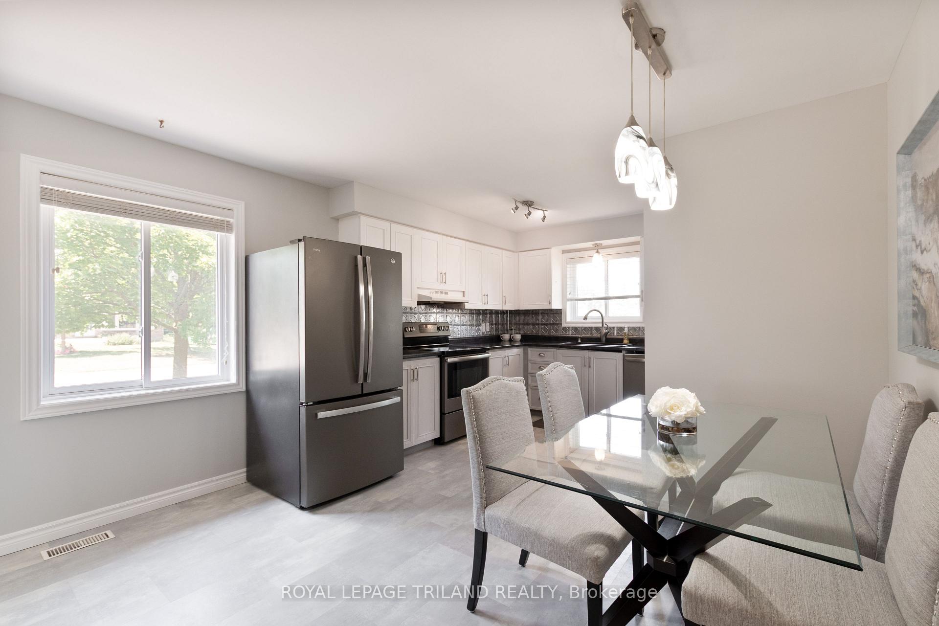 Photo 11 of 1 Paddon Street, St. Thomas — HOMEH