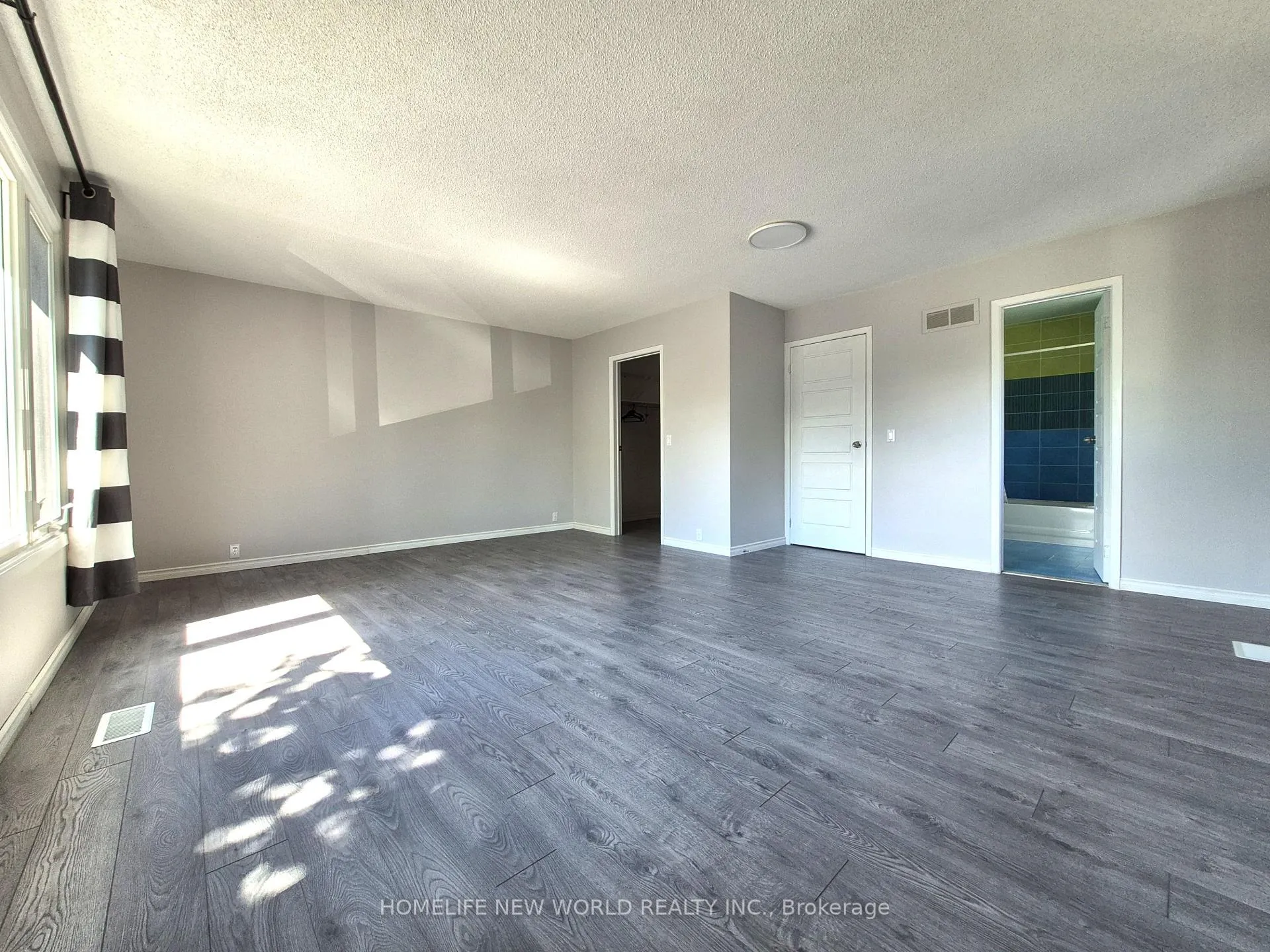 Photo 8 of 88 Madsen Crescent, Markham, Markville — HOMEH
