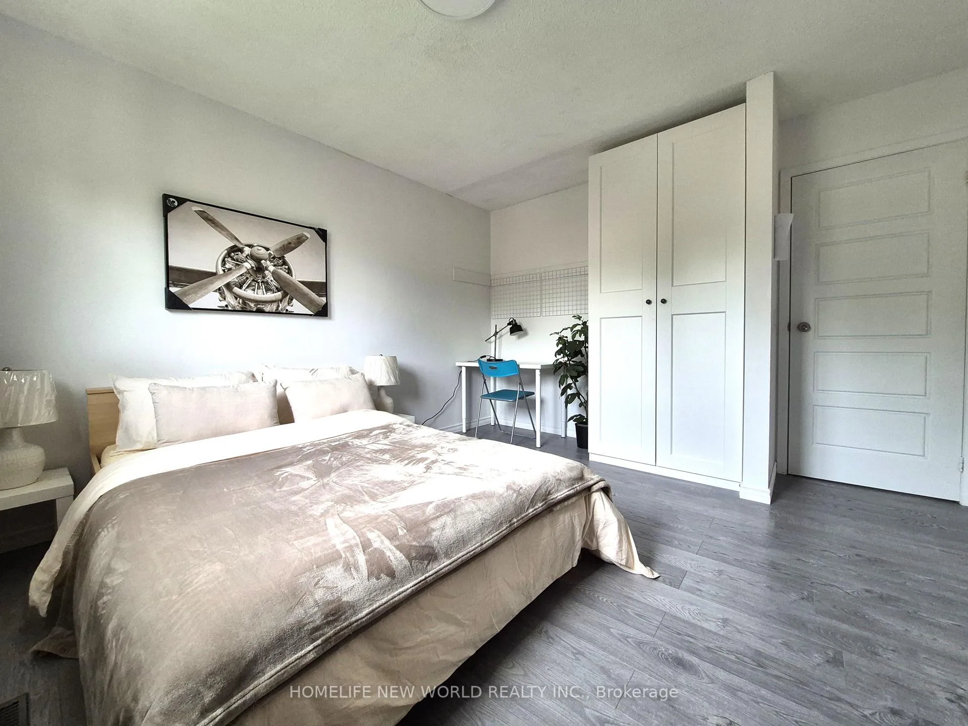 Photo 10 of 88 Madsen Crescent, Markham, Markville — HOMEH