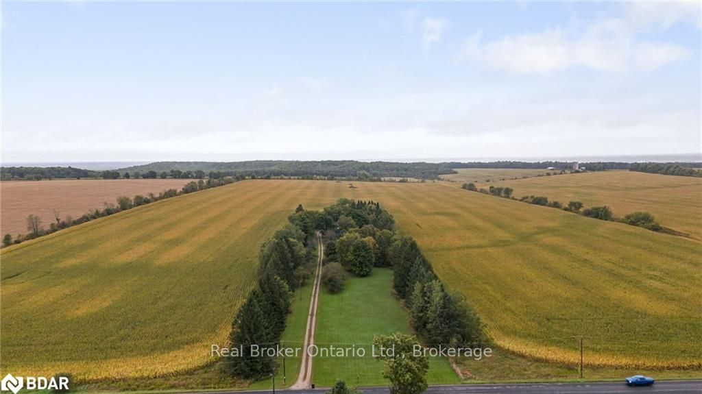 Photo 3 of 2378 Old Second Road North, Springwater, Rural Springwater — HOMEH