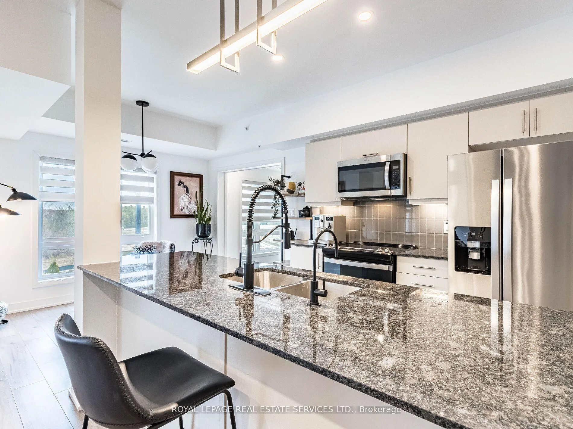 Photo 20 of Unit 211, 10 Culinary Lane, Barrie, Rural Barrie Southeast — HOMEH
