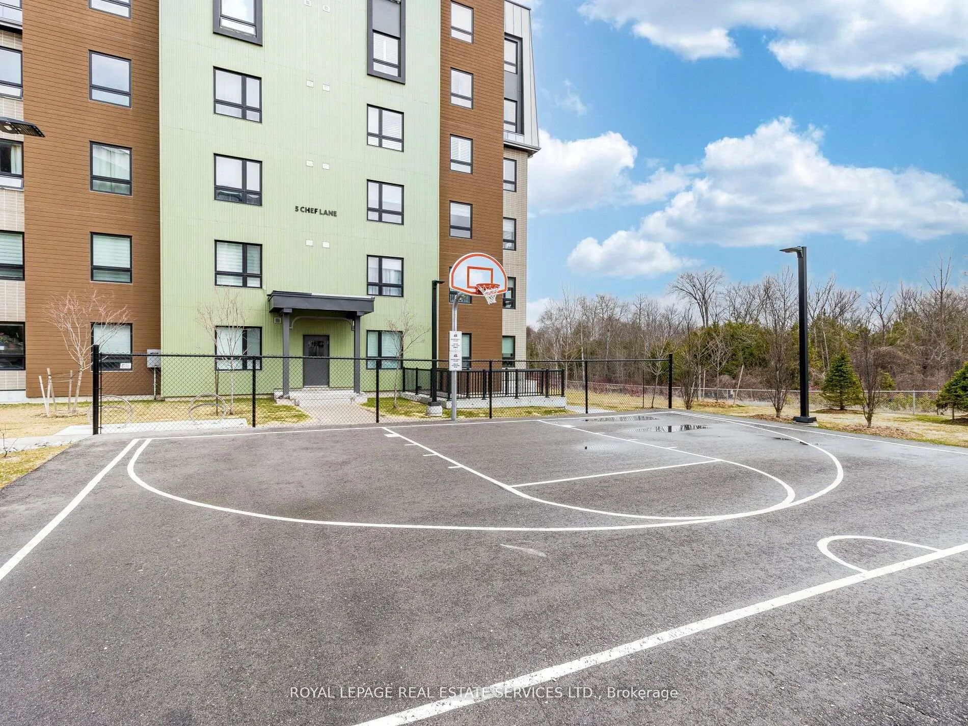 Photo 40 of Unit 211, 10 Culinary Lane, Barrie, Rural Barrie Southeast — HOMEH