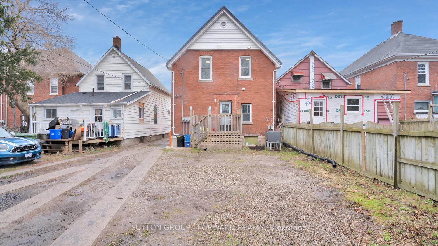 Photo 35 of 70 Ross Street, St. Thomas — HOMEH