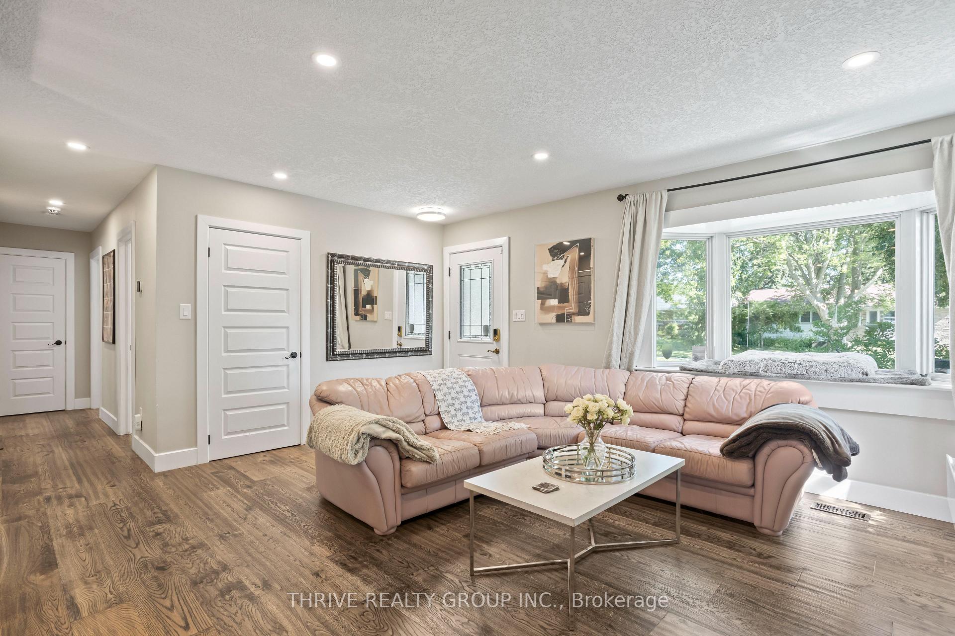 Photo 9 of 93 Mandeville Road, St. Thomas — HOMEH