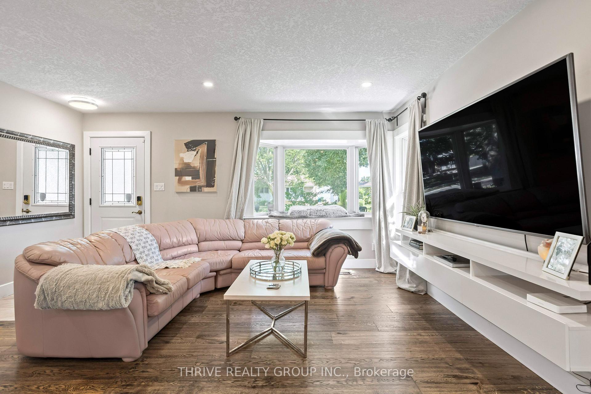 Photo 10 of 93 Mandeville Road, St. Thomas — HOMEH