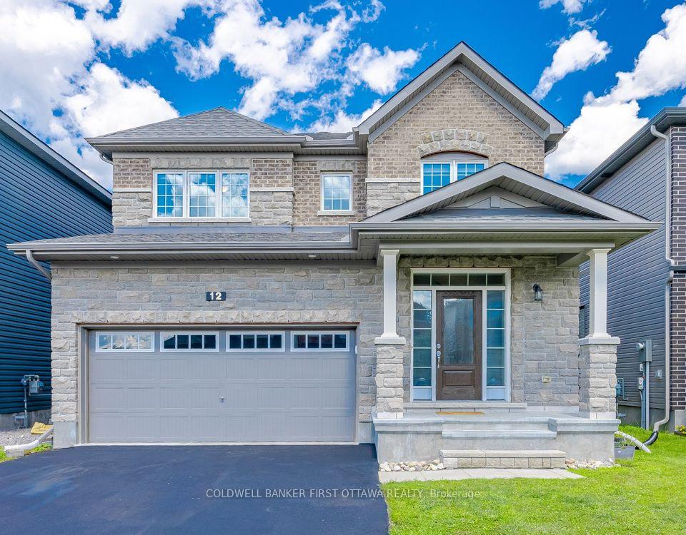 Front of 12 Hawks Landing Crescent