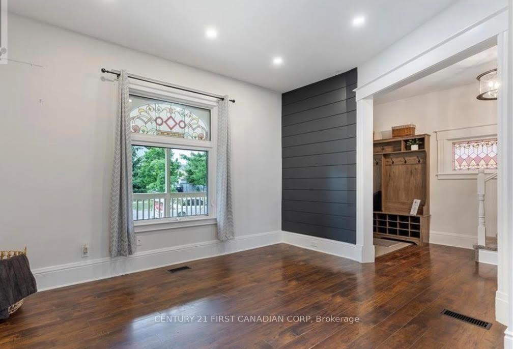 Photo 5 of 6 Mabel Street, St. Thomas — HOMEH