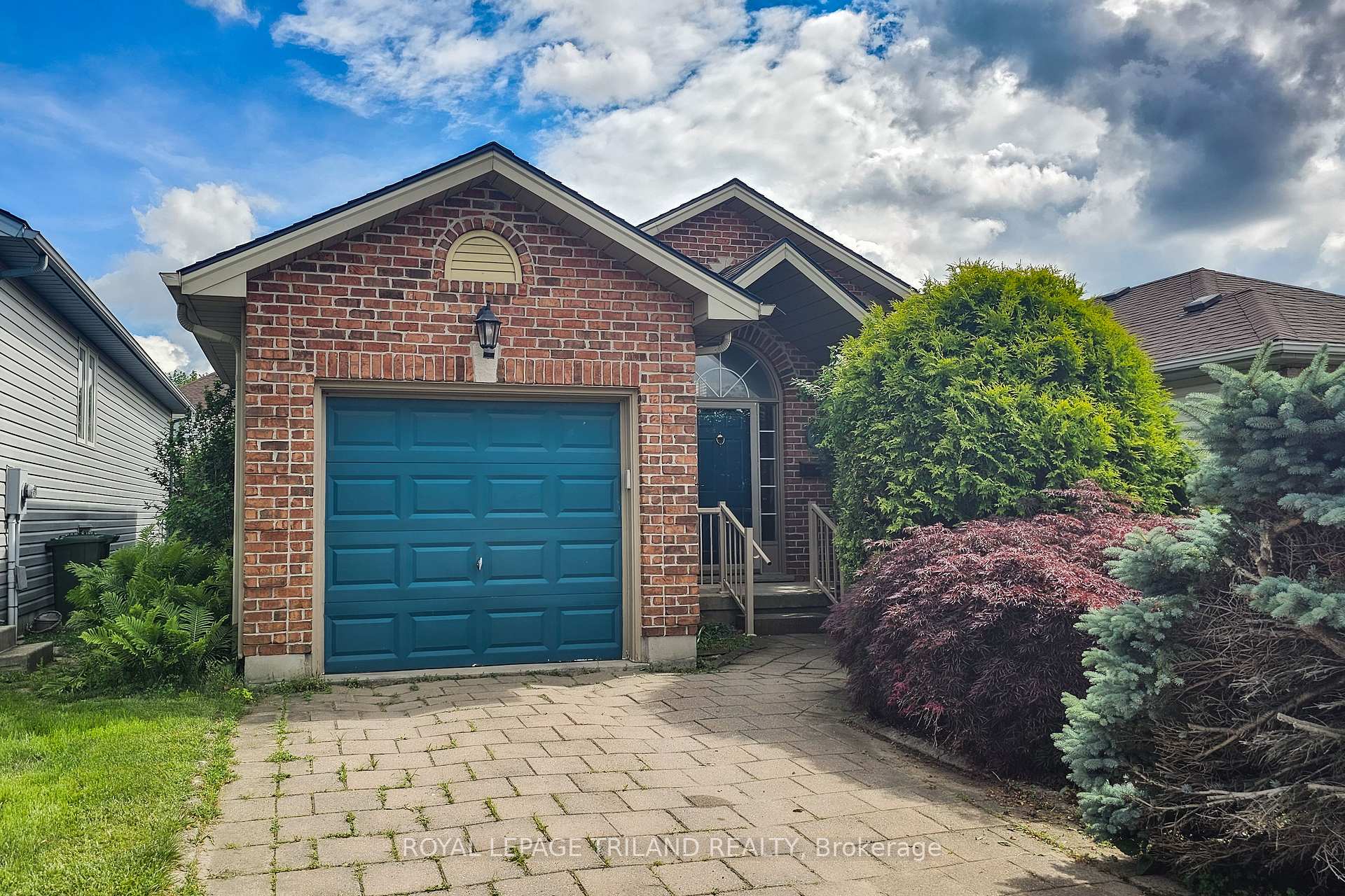 Photo 1 of 39 Juno Drive, St. Thomas — HOMEH