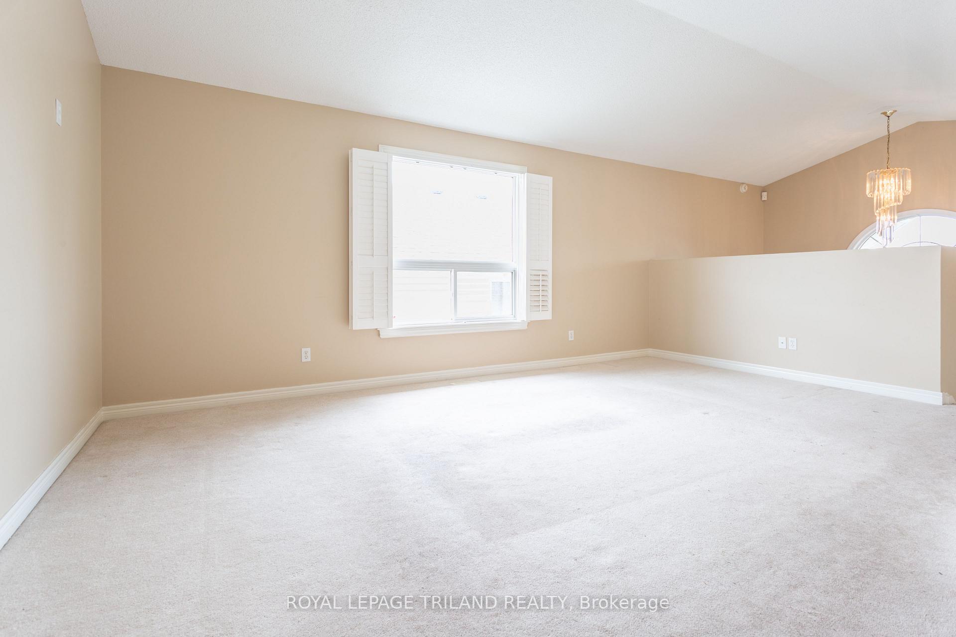 Photo 9 of 39 Juno Drive, St. Thomas — HOMEH